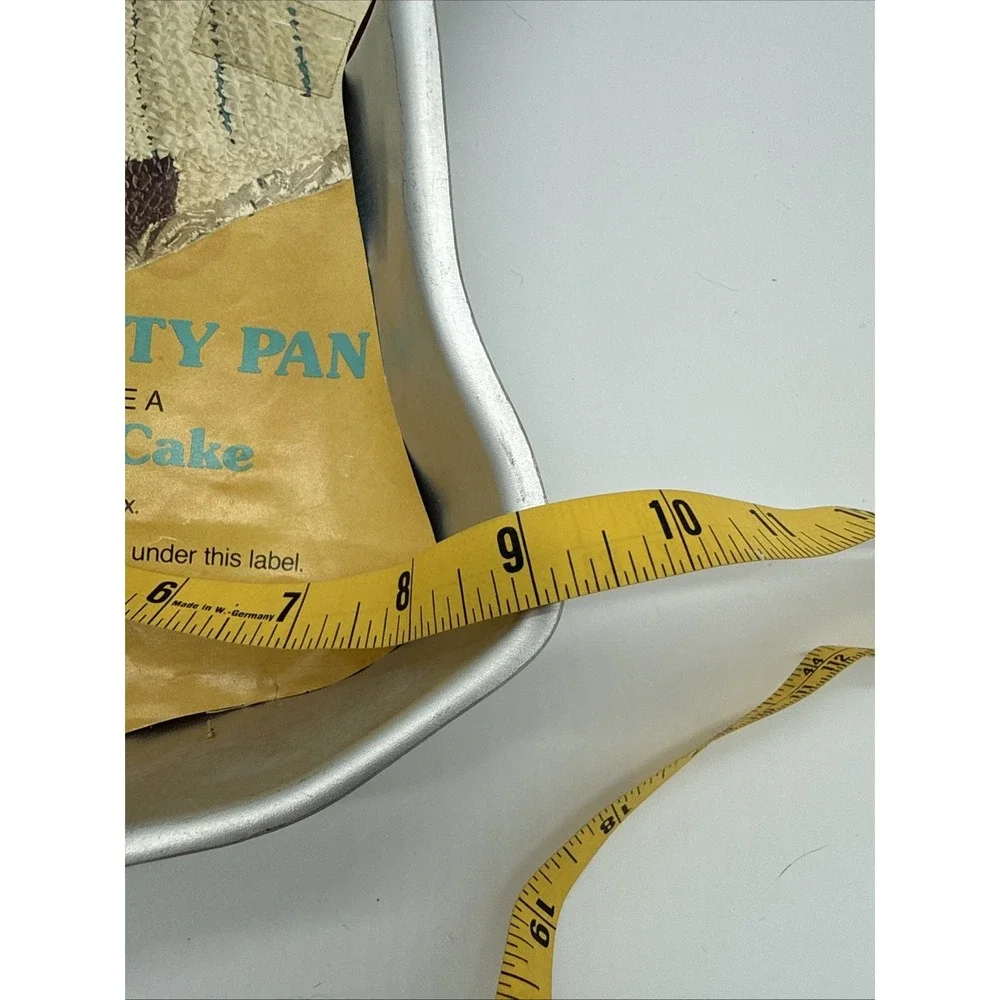 Vintage 70s Wilton Holly Hobbie Cake Pan w/‎ Instruction Sheet Cottage Core